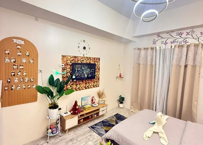 アパートホテル Fyangz Mini Karaoke Staycation Minglanilla
